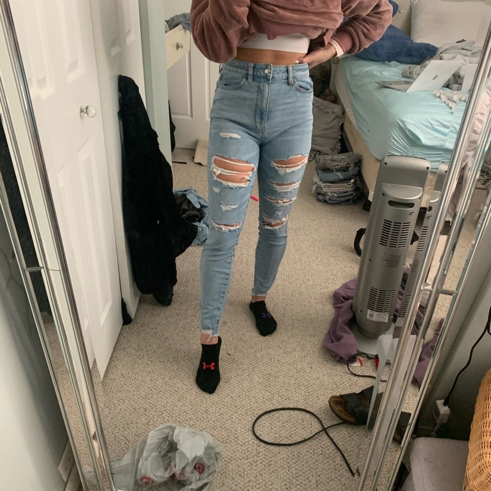 American Eagle ripped skinny jeans
